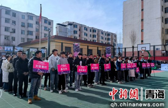 图为参赛队伍。张海雯摄