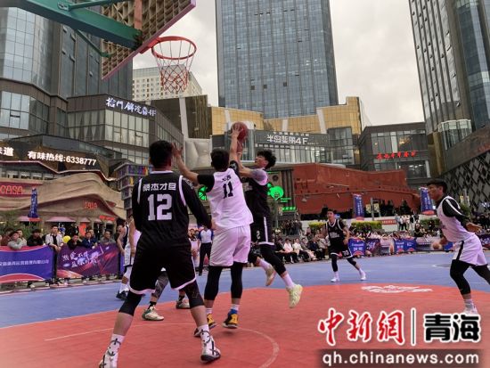 图为开幕式现场。主办方供图 图为开幕式现场。主办方供图
