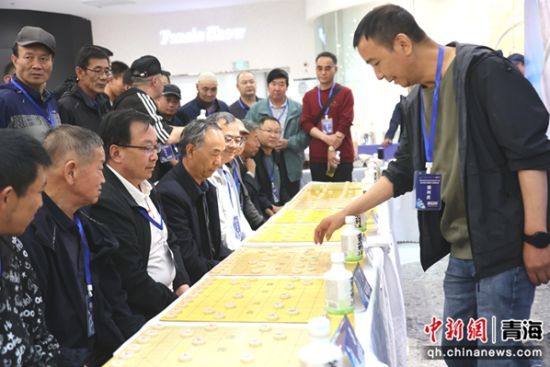 图为车轮战。张添福摄 图为车轮战。张添福摄