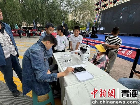 图为活动现场。王卓 摄 图为活动现场。王卓 摄