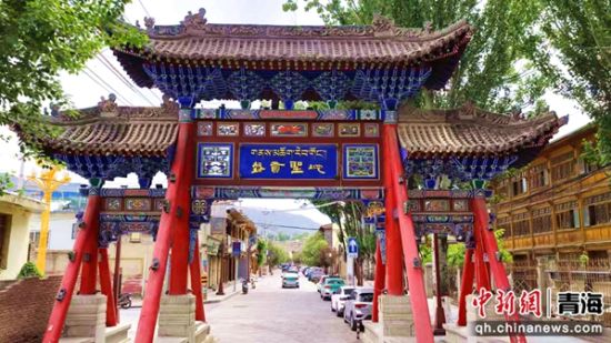 图为隆务老街一景。陈宗淇 摄