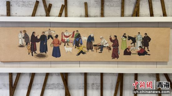 图为同仁市铸牢中华民族共同体意识体验馆内展列作品。陈宗淇 摄