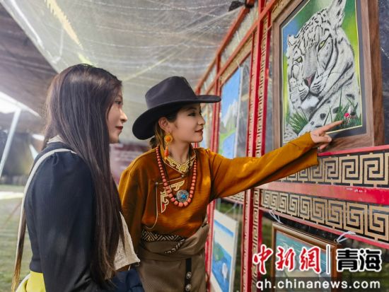 图为活动现场。西全摄