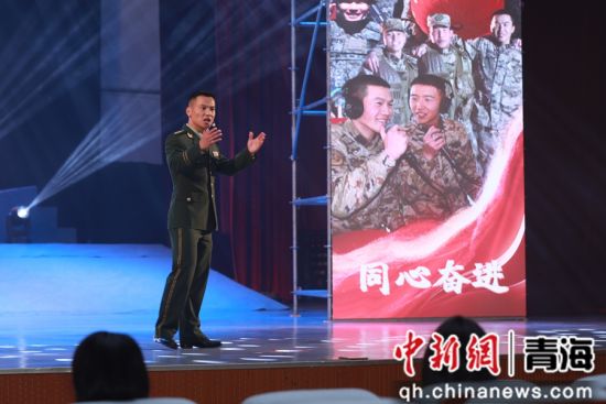 图为优秀官兵代表作事迹报告。 朱晓坷摄 图为优秀官兵代表作事迹报告。 朱晓坷摄