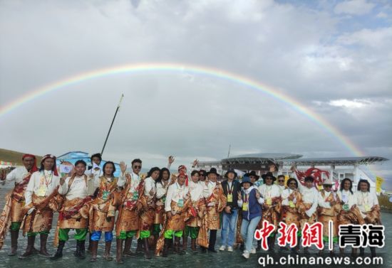 图为玉树州马术协会代表青海省角逐第十二届全国少数民族传统体育运动会现场。江永摄 图为玉树州马术协会代表青海省角逐第十二届全国少数民族传统体育运动会现场。江永摄