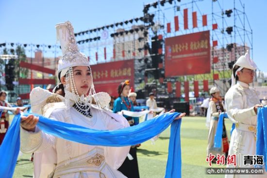 图为系列活动现场。格尔木文旅 供图 图为系列活动现场。格尔木文旅 供图