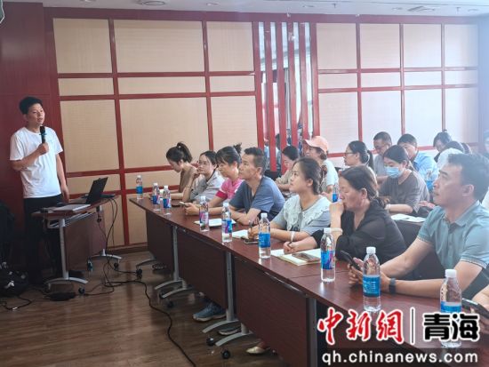 图为活动现场。李隽 摄 图为活动现场。李隽 摄