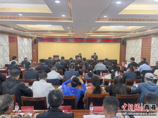 图为推进会现场。尹德俊摄 图为推进会现场。尹德俊摄