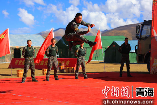 图为活动现场。李豪摄