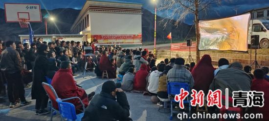 资料图为电影放映现场。南拉才让 摄 资料图为电影放映现场。南拉才让 摄