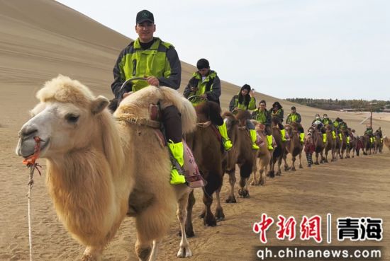 图为“重走丝绸之路,探秘千年文明”研学之旅活动现场。青海民族大学国际教育学院 供图 图为“重走丝绸之路,探秘千年文明”研学之旅活动现场。青海民族大学国际教育学院 供图